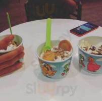 Yogurtland