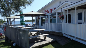 Henry's Fish Restaurant