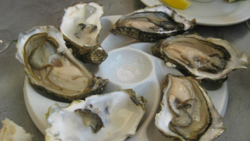 Lejenune, Huitres De Saint Vaasat