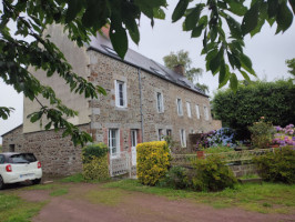 Auberge De St Germain Du Crioult