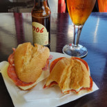 Panadería Cafetería Montirón