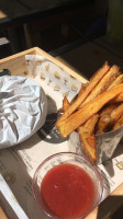 Alfred Burgers & Vins