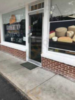 Edgewood Cheese Shop And Eatery