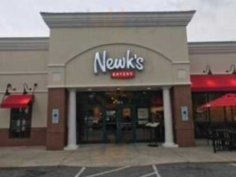 Newk's Eatery