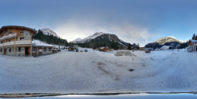 Table Des Lodges