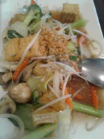 Lucky Thai Cuisine