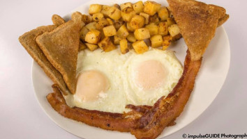 Louie's Texas Red Hots, Elmwood