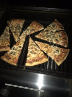 Mike's Giant Pizza