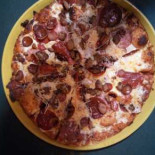 Round Table Pizza