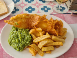 Ray's 2 Fish And Chips
