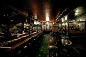 Finnegan's Irish Pub