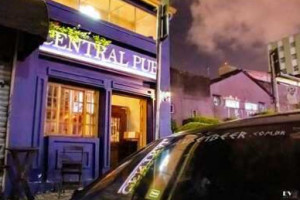 Central Pub