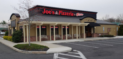 Joe's Pizzeria And Bistro