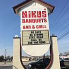 Niko's Restaurant & Banquets