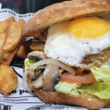Bier Planet Craft Beer And Burgers