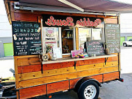 Brekkie Bowls Food Truck